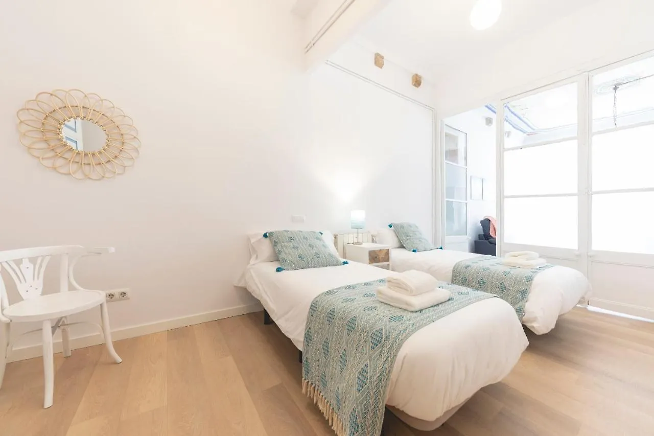 Bravissimo Placa Del Vi, Authentic Historic Apartment Girona Spain